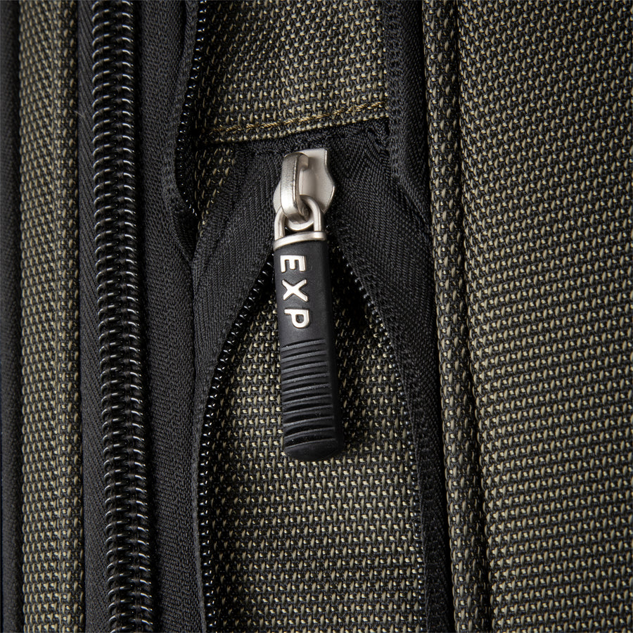 Sigma 7.0 Softside Carry-On Expandable Spinner