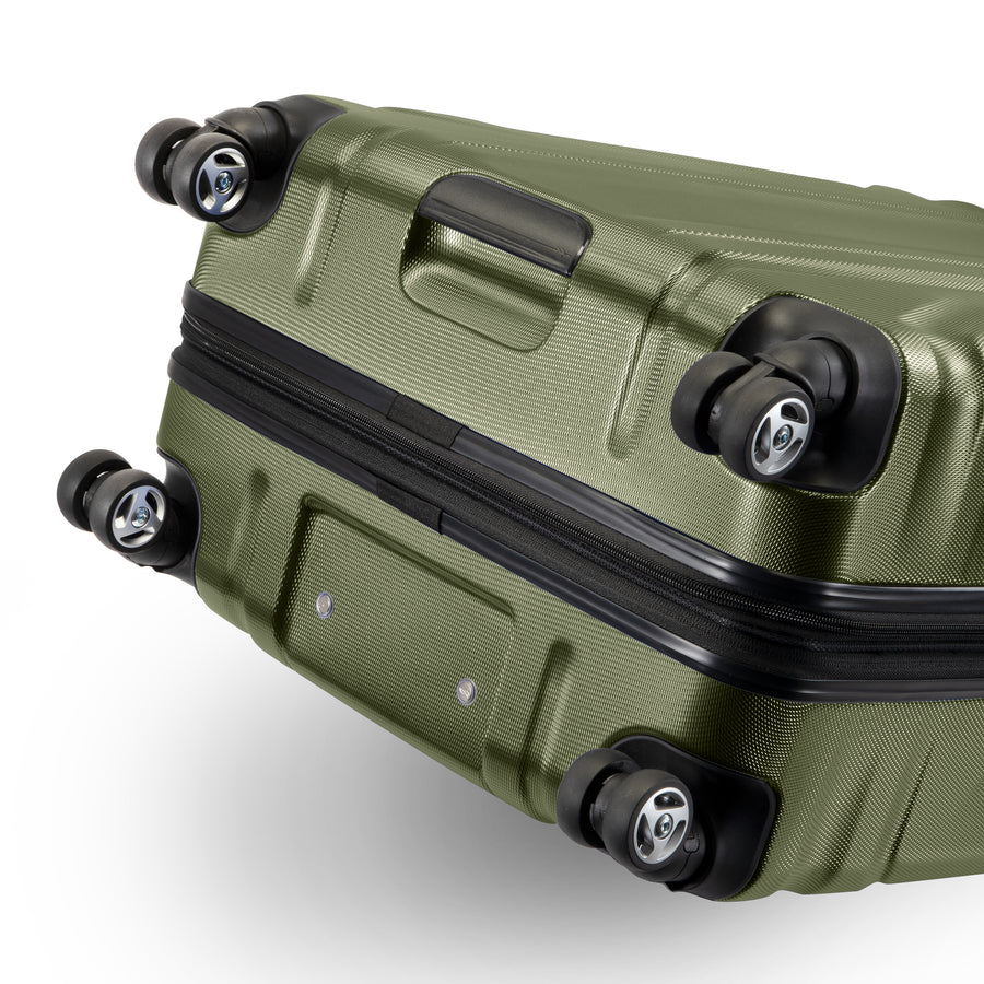 Nimbus 5.0 Large Check-In Expandable Spinner