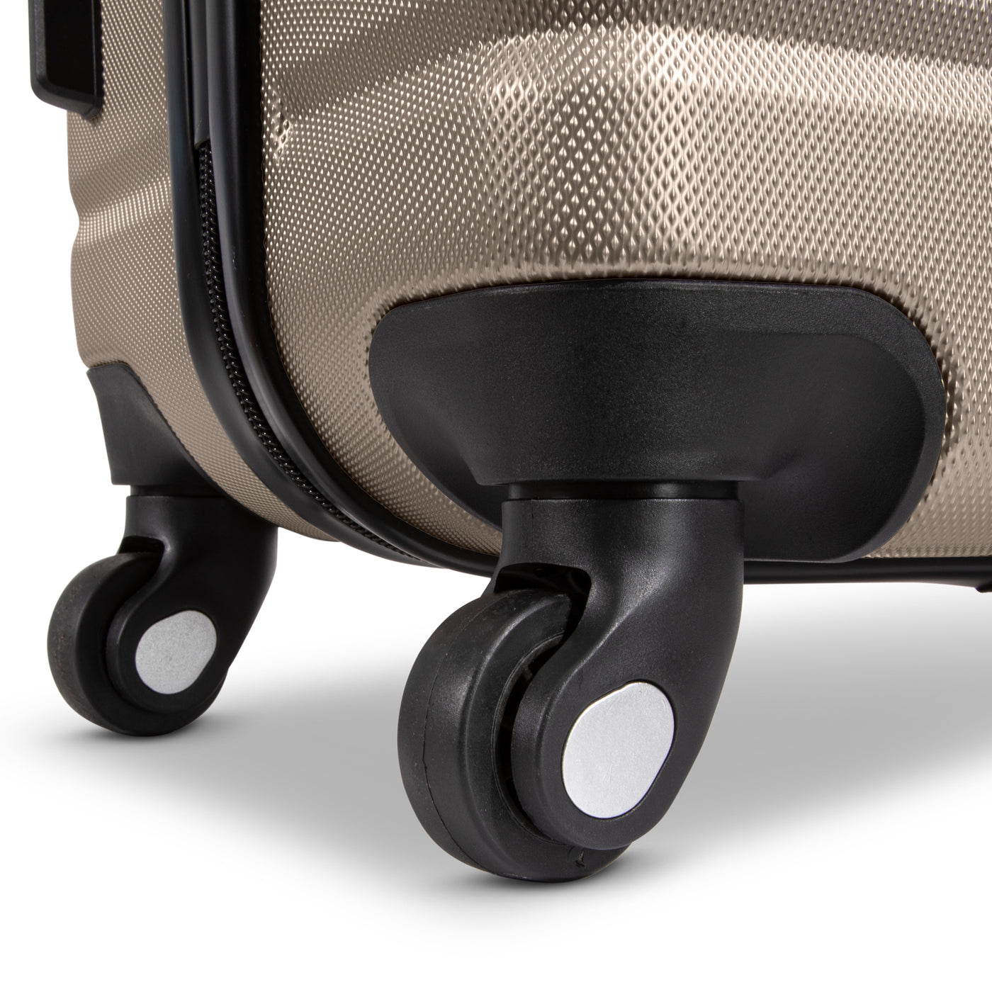 Epic 20-inch Carry-On Spinner Suitcase | Skyway Luggage